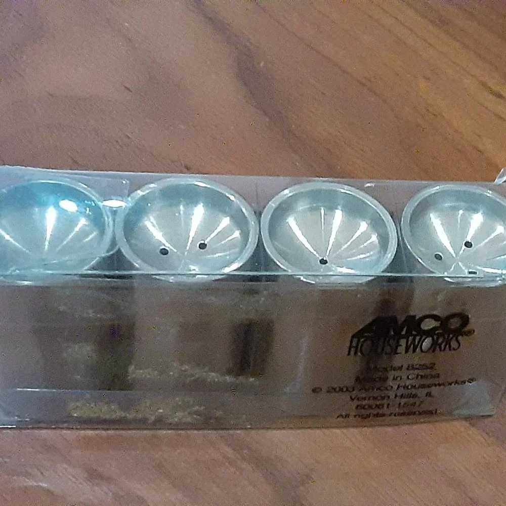 Amco Housework Salt & Pepper Shakers (2) sets NEW in package